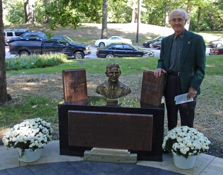 tomb.jpg