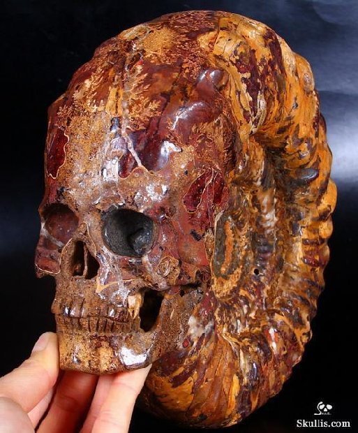 carvedskull.jpg